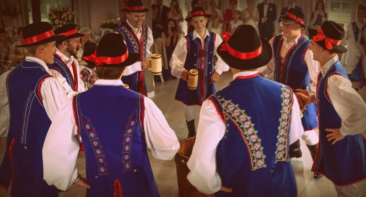 Kaszubszczyzna, Panowie tańca! Dołączcie kaszubskiego zespołu Chmielanie - zdjęcie, fotografia