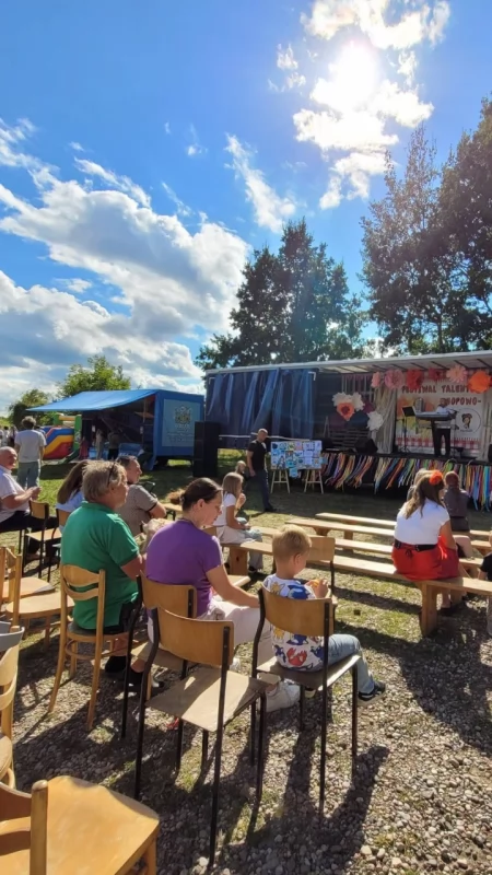 Lokalne talenty, regionalne smaki i wspólna zabawa. Festiwal talentów połączył mieszkańców Hopowa