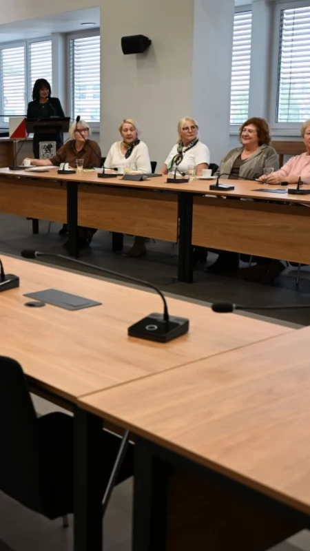 Seniorzy mają już swoją radę. Pierwsza sesja w Żukowie za nami