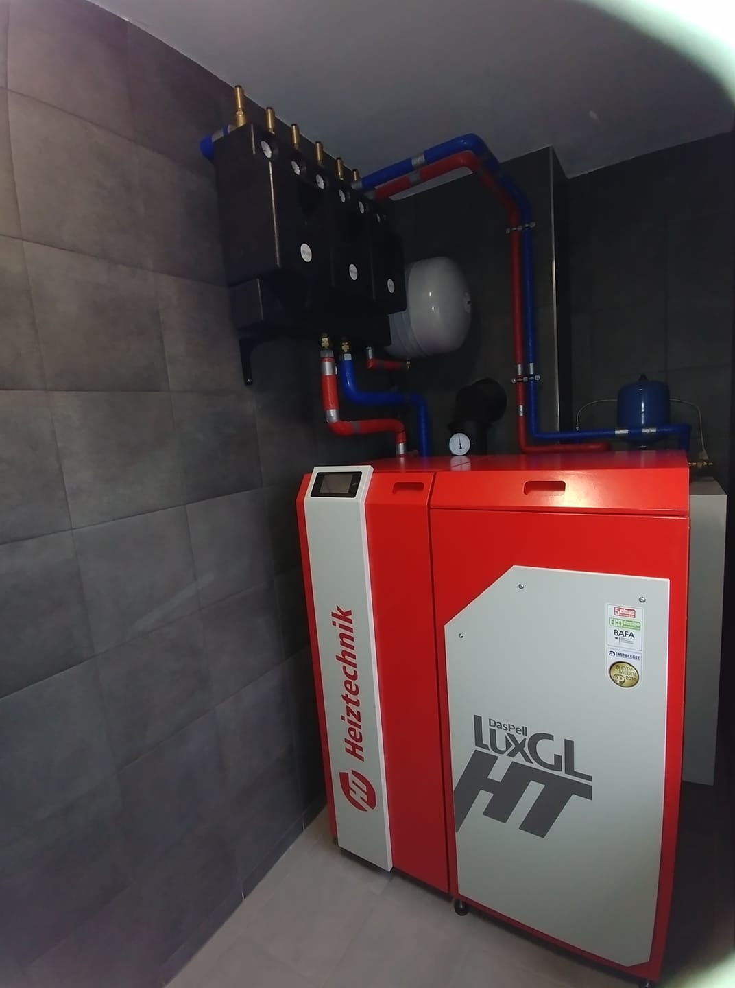 Oferujemy usługi instalacyjne w zakresie:
-...