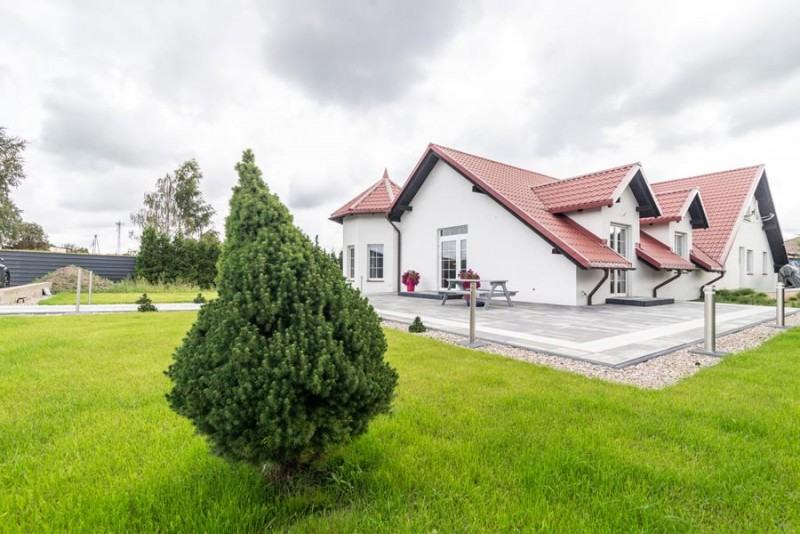 W urokliwym zakątku na Kaszubach blisko zamku...
