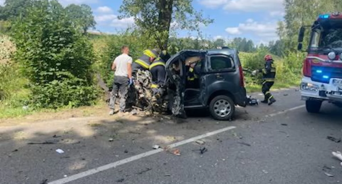 Wypadki, Czeczewie doszło wypadku drogowego żyje latek - zdjęcie, fotografia
