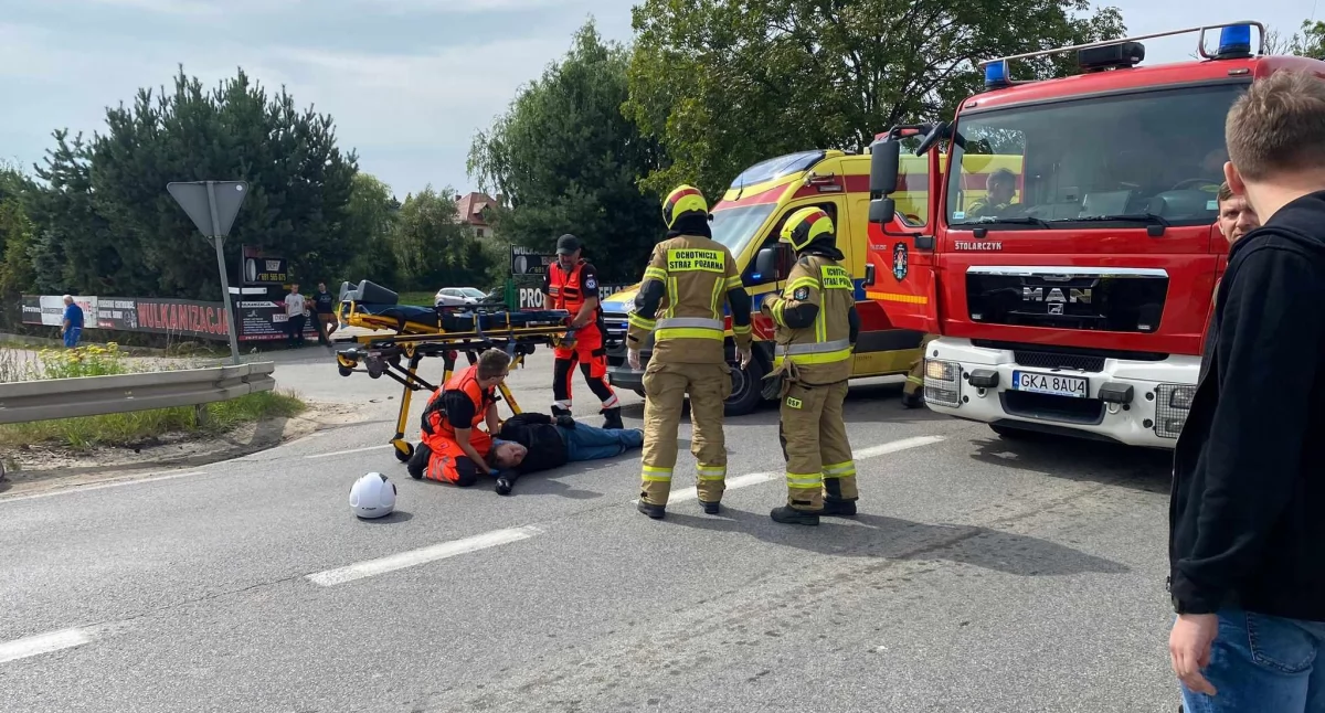 Wypadki, Zderzenie motocyklu osobówką Żukowie Gdańskiej - zdjęcie, fotografia