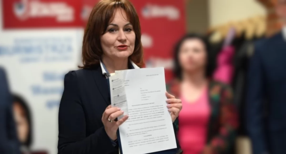 Wieści z samorządów, Plebiscyty konkursy gminne pieniądze Burmistrz Żukowa zgody kupowanie nagród - zdjęcie, fotografia