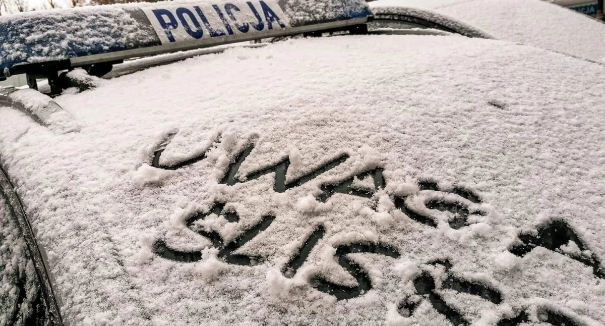Policja, Zmień jazdy letniego zimowy Zadbaj swój samochód przed zimą! - zdjęcie, fotografia