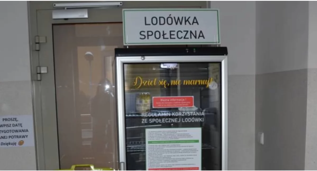Akcje społeczne i charytatywne, Kartuzy zbiórka lodówkę społeczną! Wspólnie możemy pomóc potrzebującym! - zdjęcie, fotografia