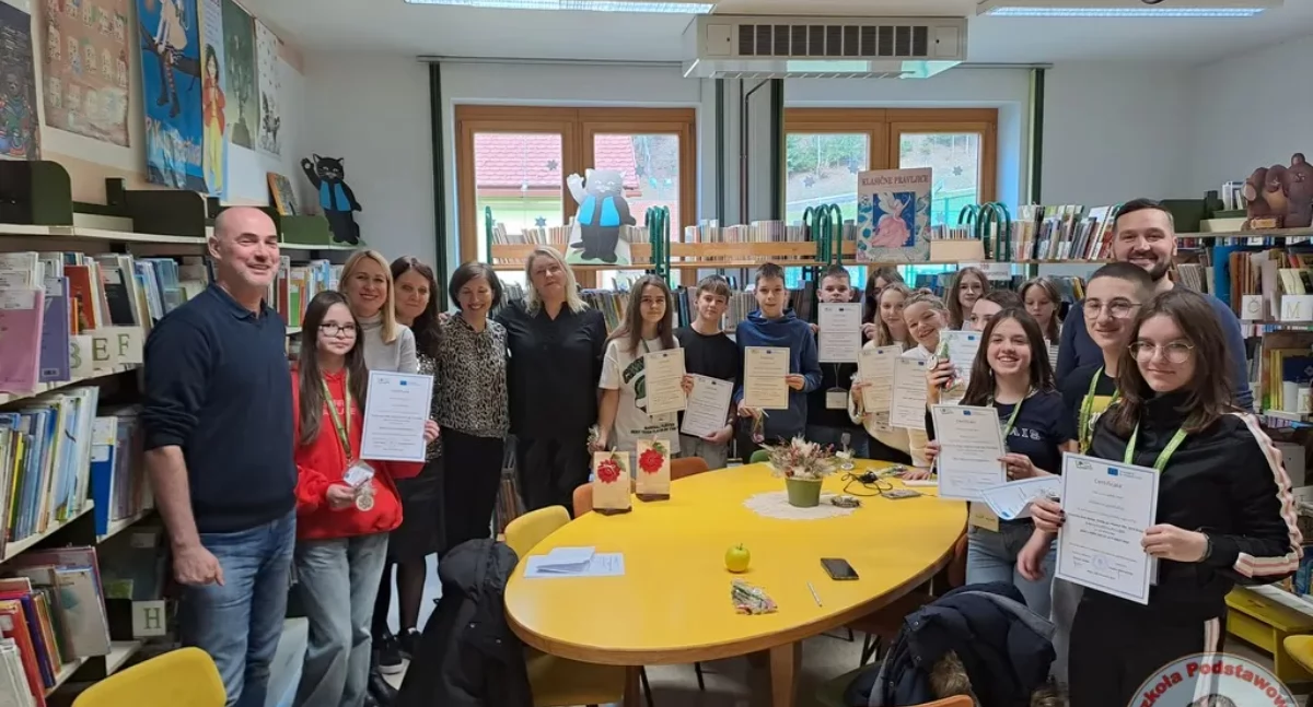 Szkoły podstawowe, Zielone kroki Europie Uczniowie Kartuz Słowenii projekcie Erasmus+ - zdjęcie, fotografia