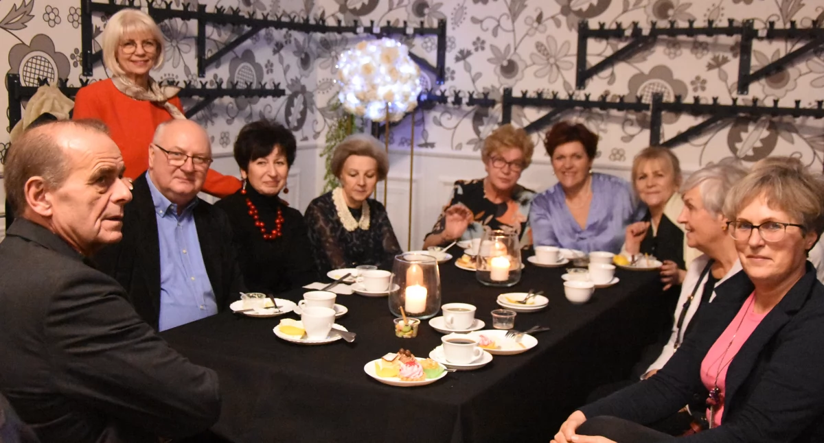 Seniorzy, koncert świątecznym wydaniu świętowali seniorzy - zdjęcie, fotografia