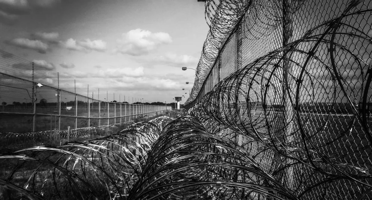 Kronika policyjna, Pięć osób poszukiwanych zatrzymanych jedną dobę - zdjęcie, fotografia