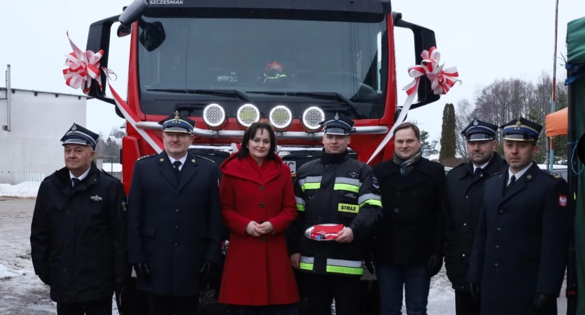 Straż pożarna, Niestępowo nowym bojowym! - zdjęcie, fotografia