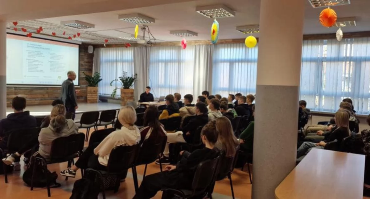 Akcje społeczne i charytatywne, Państwowa Inspekcja Pracy Kartuzy dbać bezpieczeństwo miejscu pracy - zdjęcie, fotografia