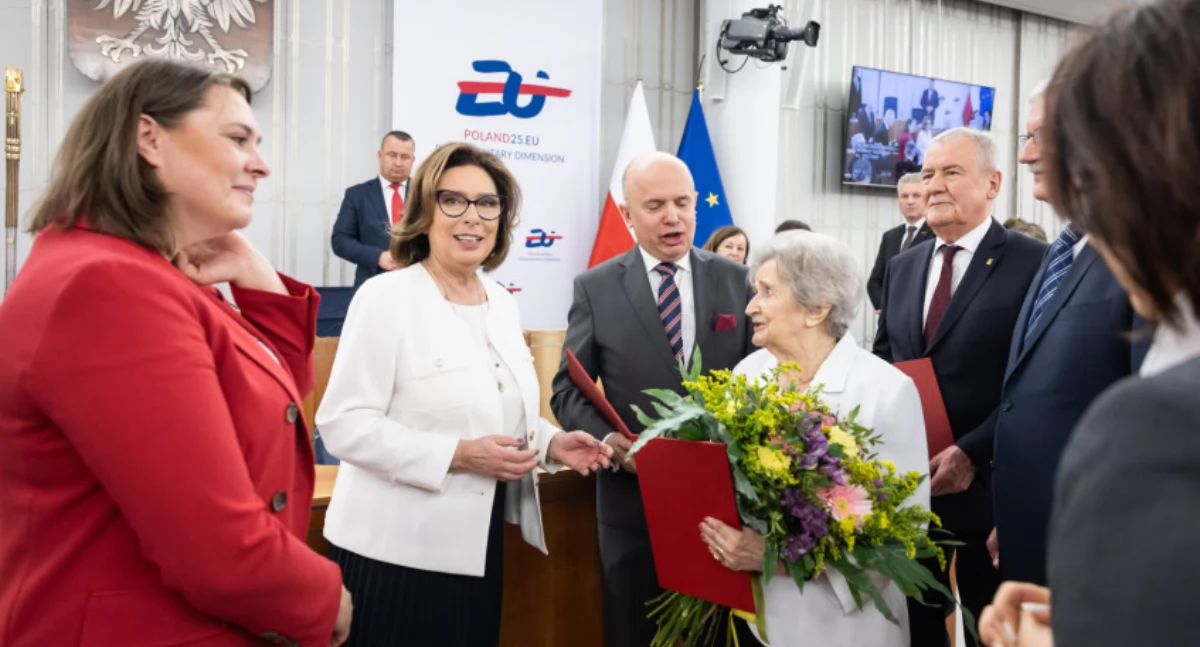 Historia, Senat przyjął Uchwałę rocznicę Marszu Śmierci więźniów Stutthof - zdjęcie, fotografia