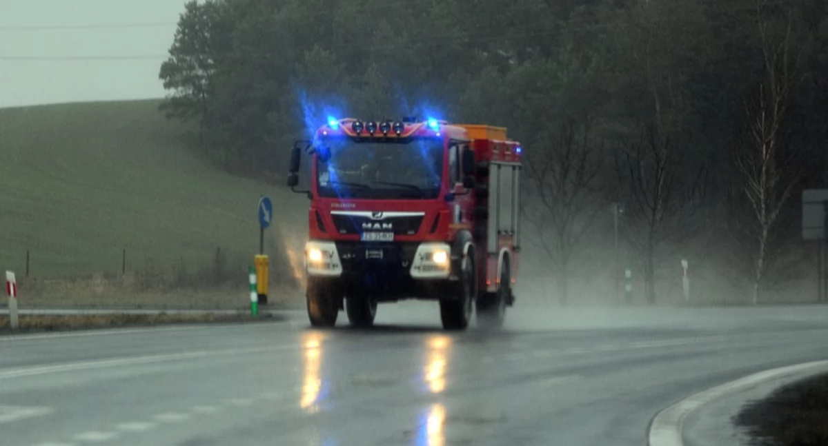 Interwencje, wsparcia powiatu Radny Piernicki dotacje strażaków znakiem zapytania - zdjęcie, fotografia
