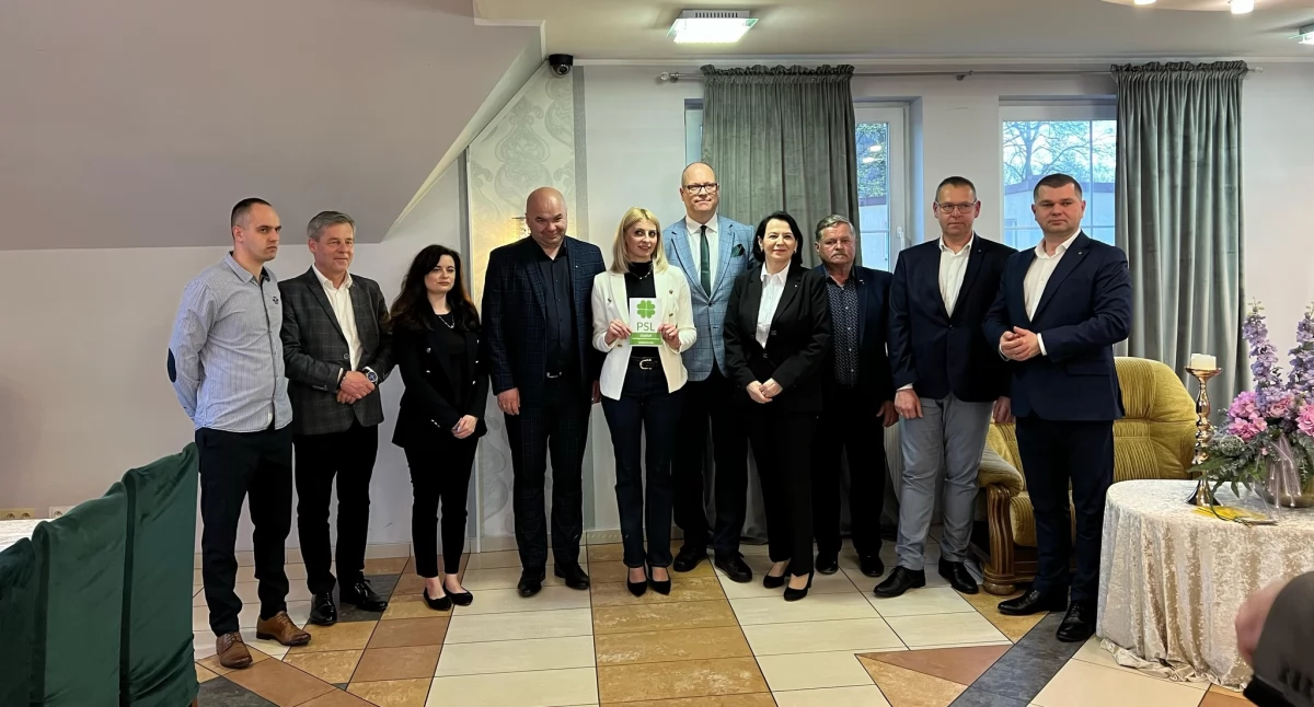 Polityka, umacnia swoje struktury regionie powstało Koło Powiatowe Kartuzach - zdjęcie, fotografia
