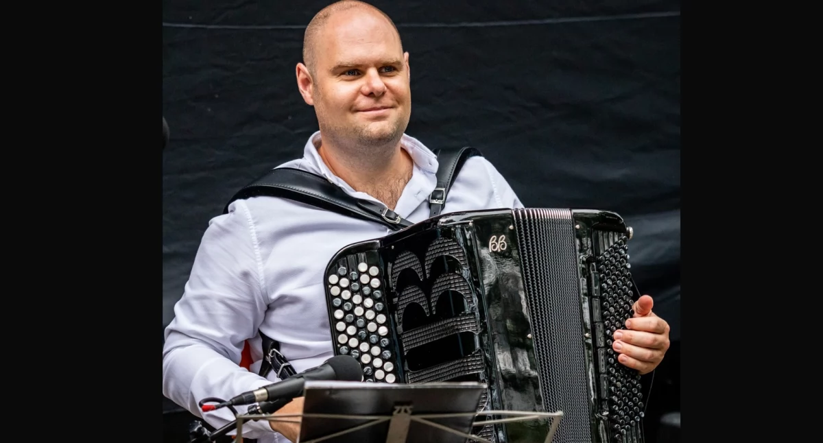 Rozrywka, Paweł Nowak „Akordeon pozostaje otwieramy cały muzyczny świat” Festiwal akordeonowy nowej odsłonie - zdjęcie, fotografia