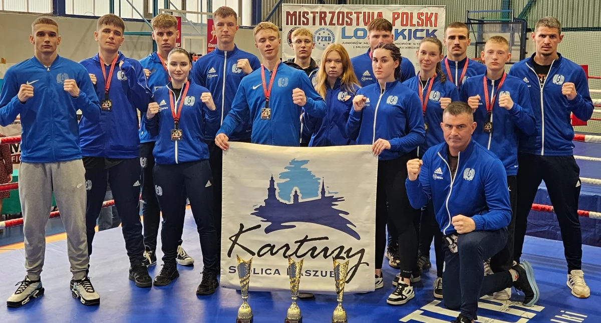 Sporty walki, Kacper Śleszyński najlepszym młodzieżowcem Mistrzostw Polski Rebelia błyszczy Starachowicach - zdjęcie, fotografia