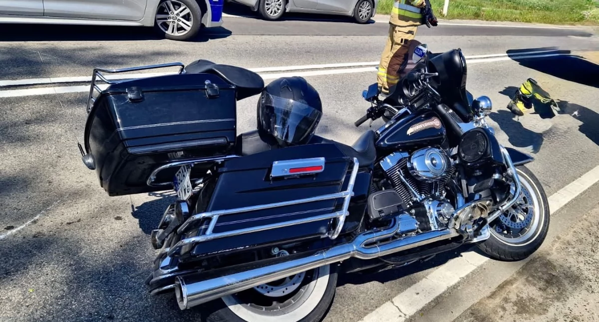 Wypadki, Miszewo Zderzenie motocykla samochodem - zdjęcie, fotografia