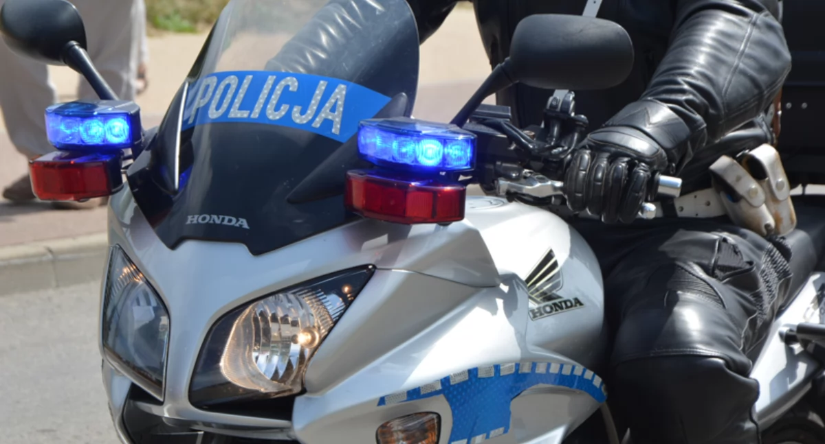 Kronika policyjna, Motocyklem zakazie latek zarzutem - zdjęcie, fotografia