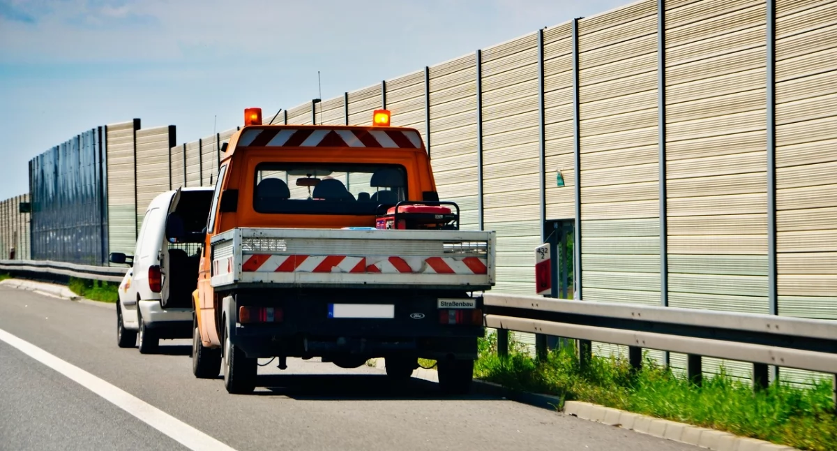 Transport, Awaria trasie kiedy poradzisz sobie kiedy potrzebna będzie pomoc drogowa - zdjęcie, fotografia
