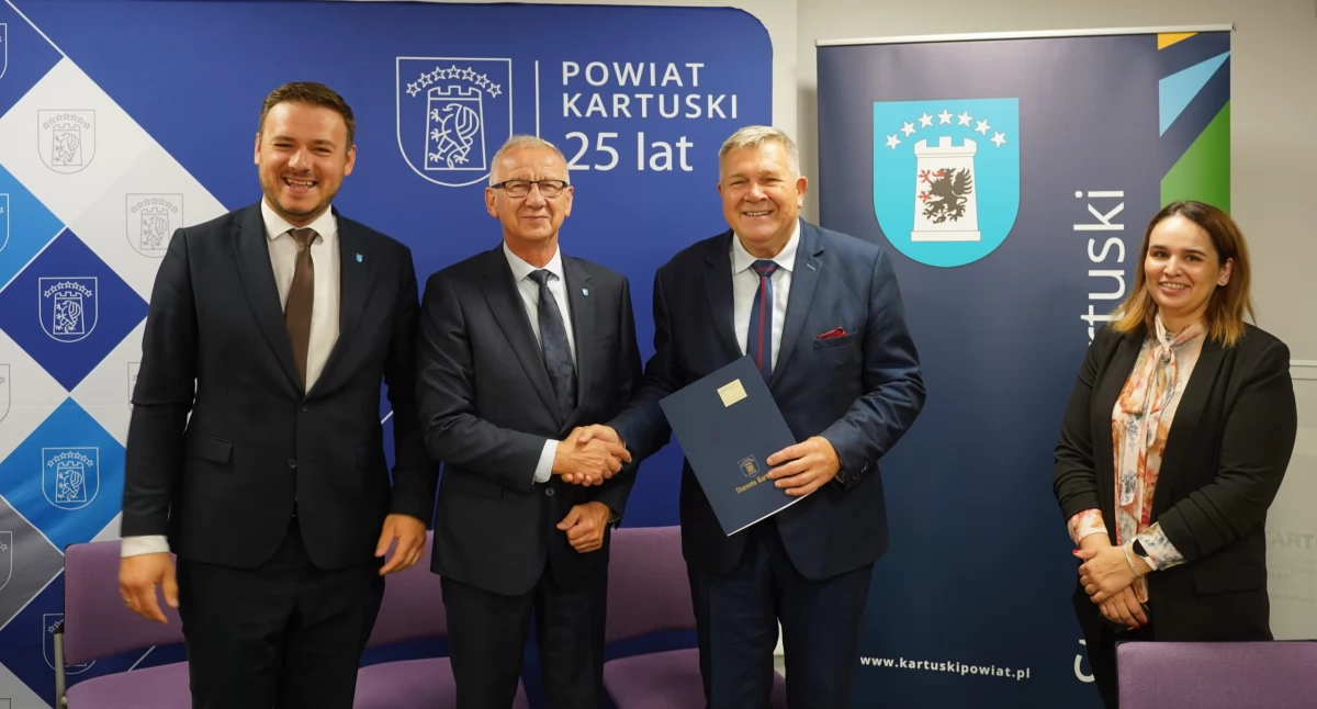 Wieści z samorządów, Blisko milion złotych wsparcie osób niepełnosprawnością powiecie kartuskim - zdjęcie, fotografia