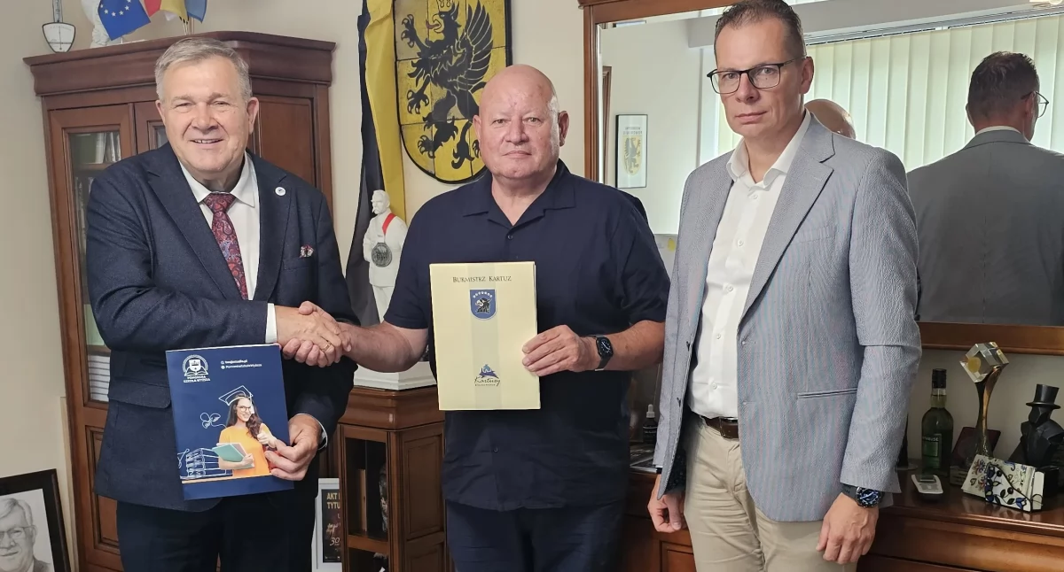 System oświaty, Kartuzy stawiają edukację bezpieczeństwo współpracy uczelnią - zdjęcie, fotografia