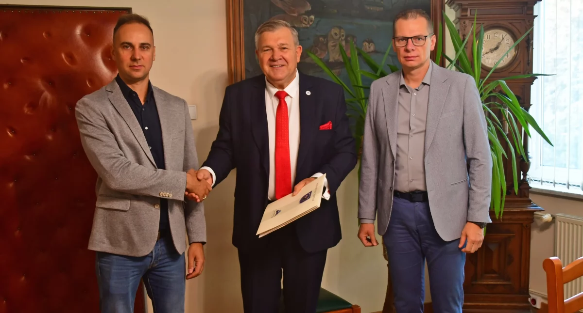 Inwestycje, wkrótce rusza remont parteru Urzędu Miejskiego Kartuzach - zdjęcie, fotografia