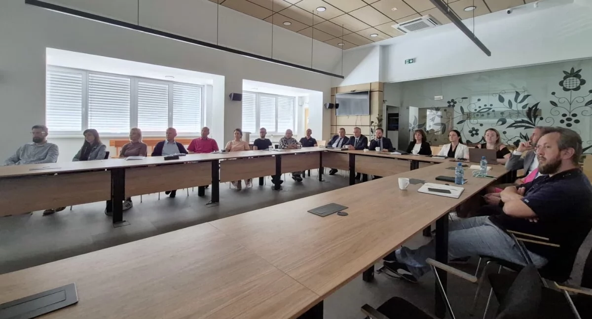 Ochrona środowiska i ekologia, Cyfrowe rozwiązania środowiska Żukowo szykuje zmiany gospodarce ściekowej - zdjęcie, fotografia