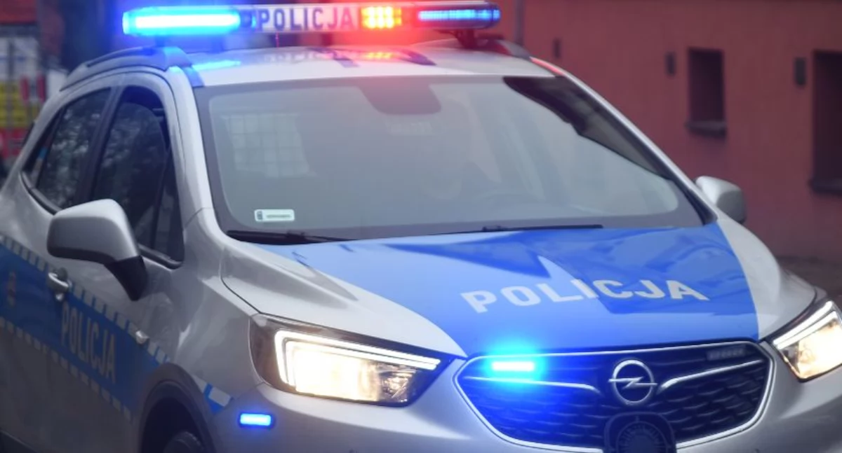 Kronika policyjna, Chmielno Wszedł mieszkania ukradł pieniądze latek rękach policji - zdjęcie, fotografia