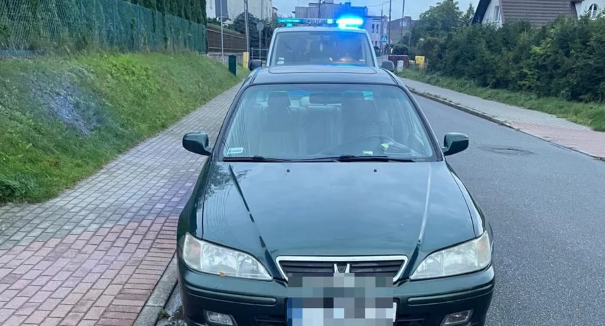 Kronika policyjna, Odurzony kierował pojazdem wpadł dwukrotnie ręce policjantów - zdjęcie, fotografia