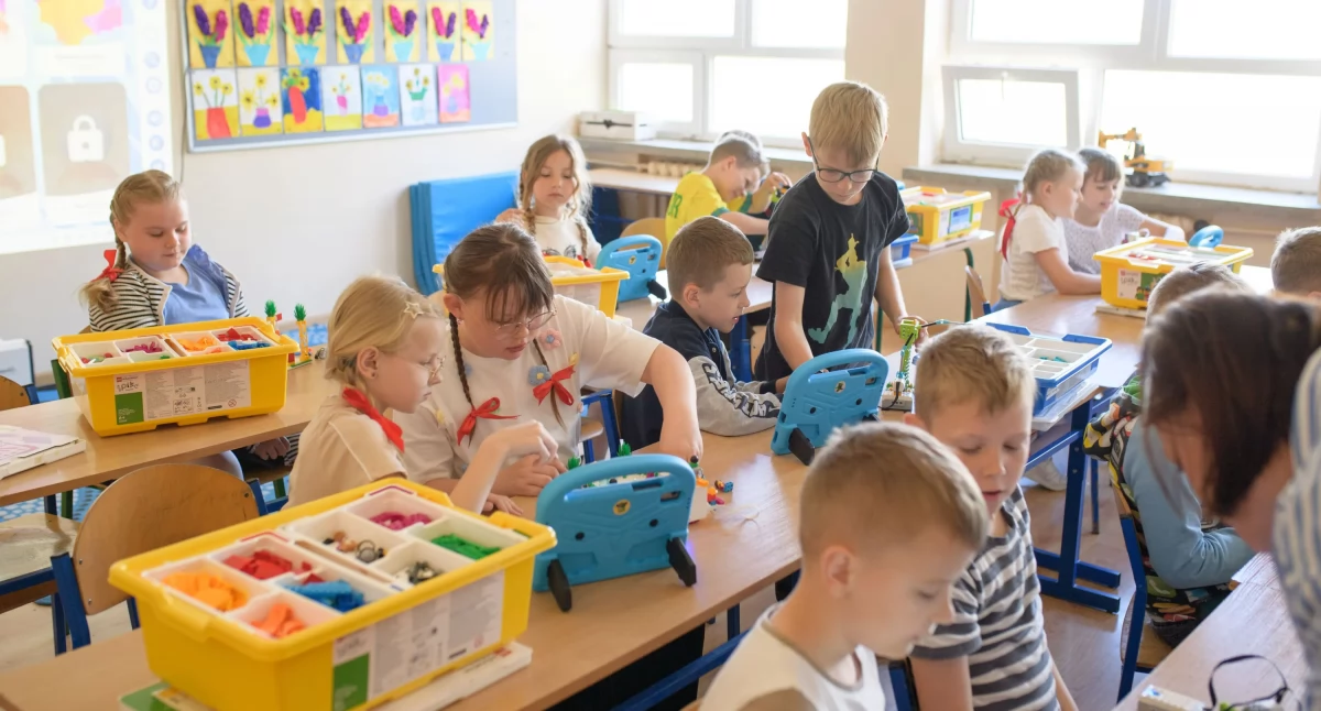 Akcje społeczne i charytatywne, Unijne wsparcie kartuskiej oświaty Podsumowanie pierwszego projektu - zdjęcie, fotografia