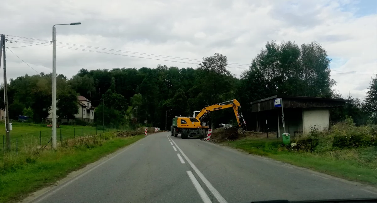 Inwestycje, Ruszyły prace drogowe Ręboszewie utrudnienia - zdjęcie, fotografia