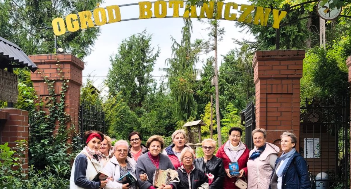 Ludzie i pasje, Wrześniowe spotkanie ogrodzie botanicznym Gołubiu - zdjęcie, fotografia