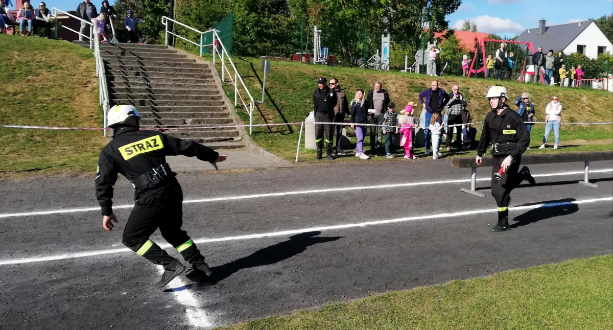 Straż pożarna, Jednostki rywalizowały powiatowych zawodach sportowo pożarniczych - zdjęcie, fotografia