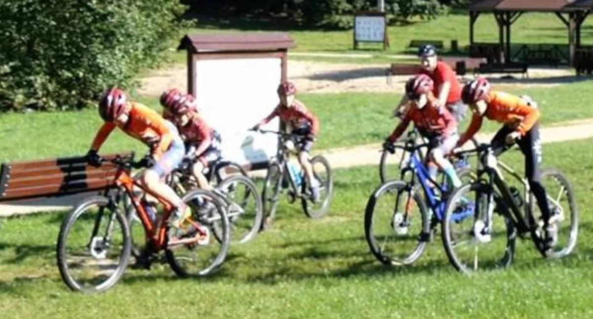 Kolarstwo, Mistrzostwa młodzików kolarstwie górskim sportowe emocje Żukowie - zdjęcie, fotografia