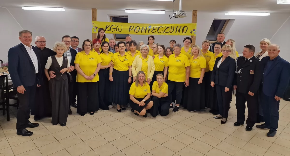 Organizacje pozarządowe, Pomieczyno świętuje narodziny nowego Kaszëbsczé Białczi działa! - zdjęcie, fotografia