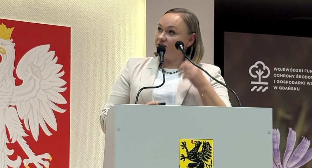 Ochrona środowiska i ekologia, energią ekologii Gmina Kartuzy swoich osiągnięciach podczas konferencji WFOŚiGW - zdjęcie, fotografia