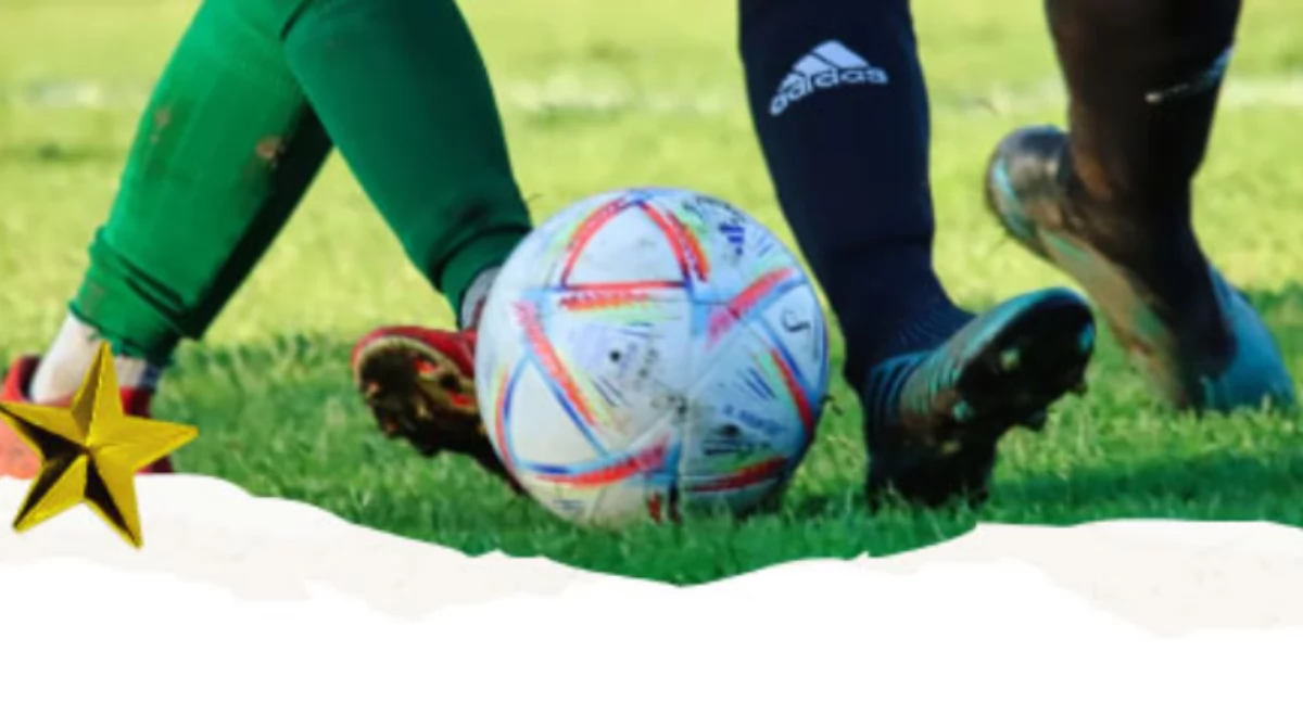 Piłka nożna, Sport łączy dzieli Kartuzy gospodarzem międzypowiatowych rozgrywek „Bursztynowej Barier” - zdjęcie, fotografia