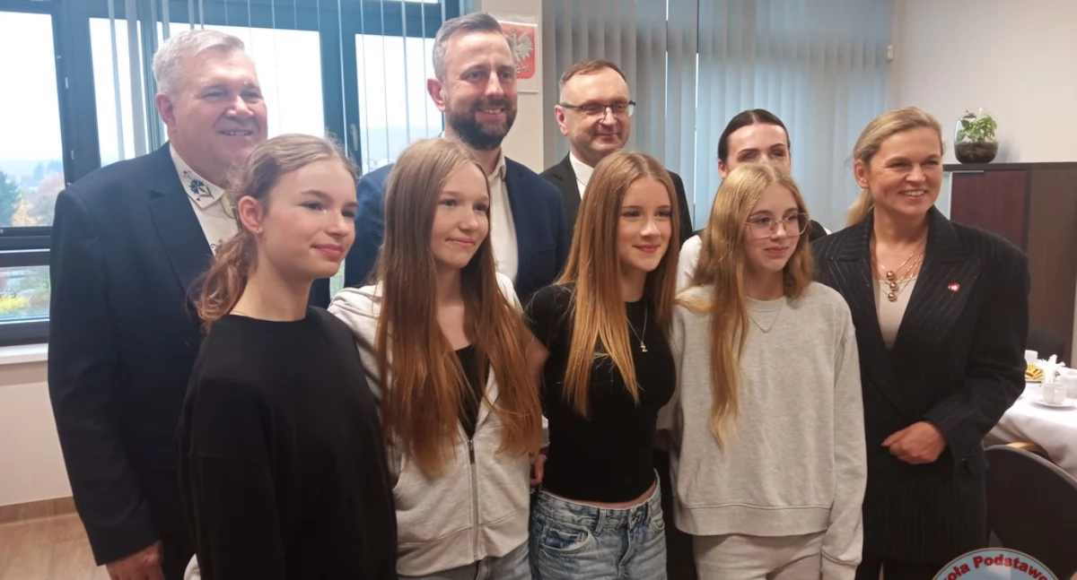Biegi, Czwarte miejsce uczennic kartuskiej „Dwójki” ogólnopolskim finale Igrzysk Młodzieży Szkolnej - zdjęcie, fotografia
