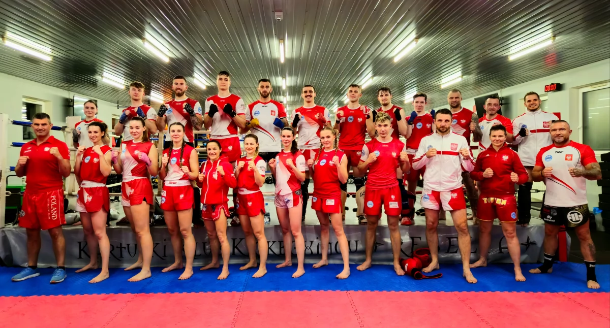 Sporty walki, Udany weekend Rebelii Młodzież zdobyła medali seniorzy szykują - zdjęcie, fotografia