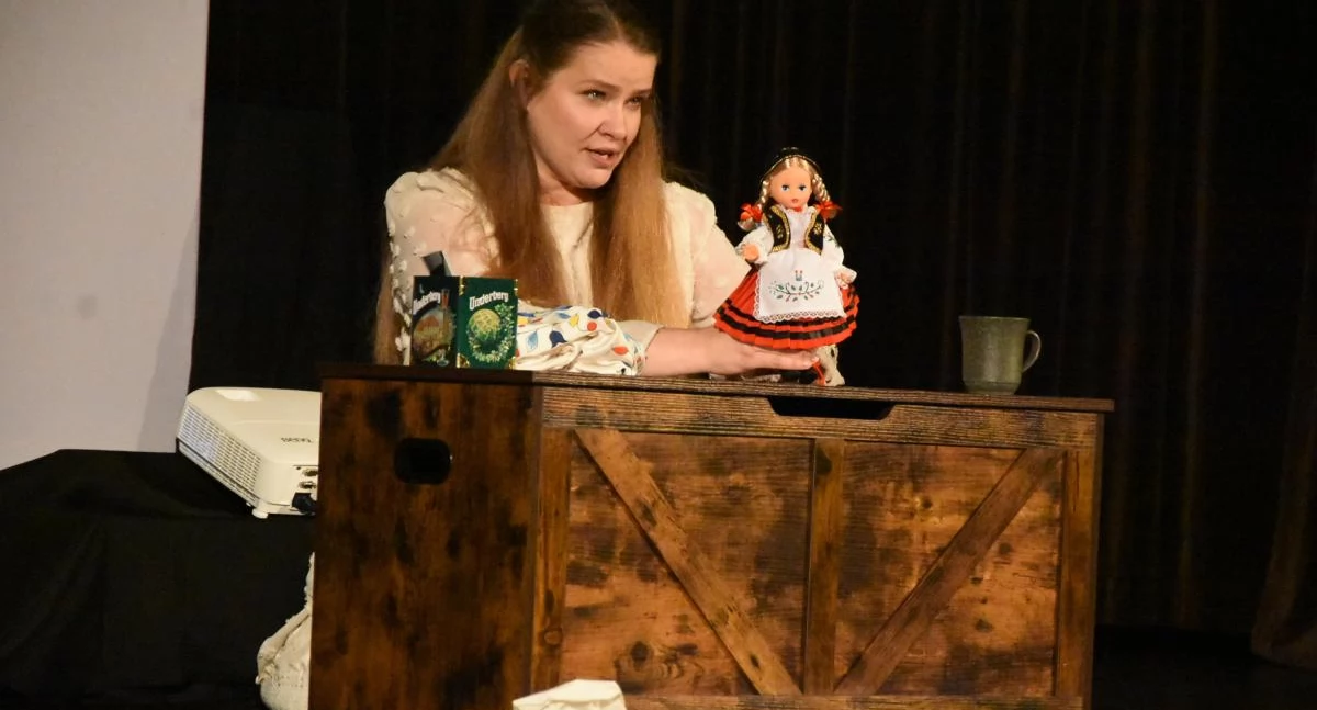Zapowiedzi, Podróż przez kaszubskie dziedzictwo spektaklu „Welewetka” Teatralna opowieść Centrum Kultury Sierakowicach - zdjęcie, fotografia