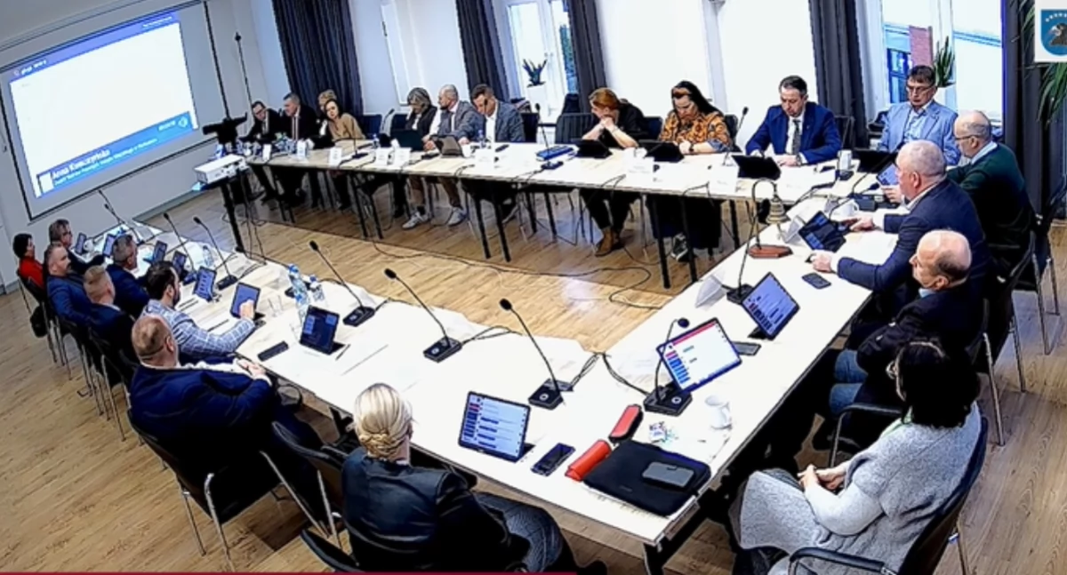Wieści z samorządów, Kartuzy stycznia więcej śmieci Sprawdź zapłacisz odbiór odpadów - zdjęcie, fotografia