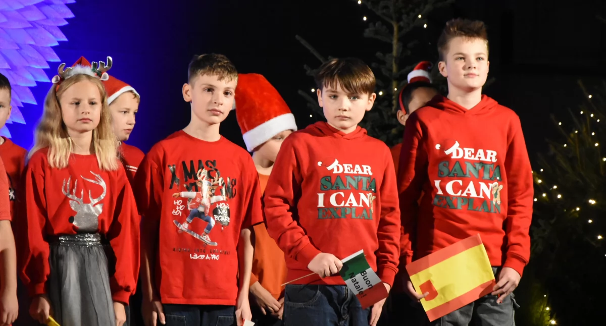 Akcje społeczne i charytatywne, pomagania Kartuski koncert Dzieci Dzieciom znów połączył lokalną społeczność - zdjęcie, fotografia