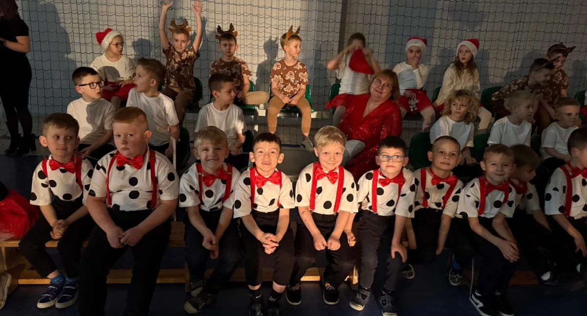 Szkoły podstawowe, „Dobro powraca” Koncert Charytatywny Szkole Podstawowej Kiełpinie - zdjęcie, fotografia