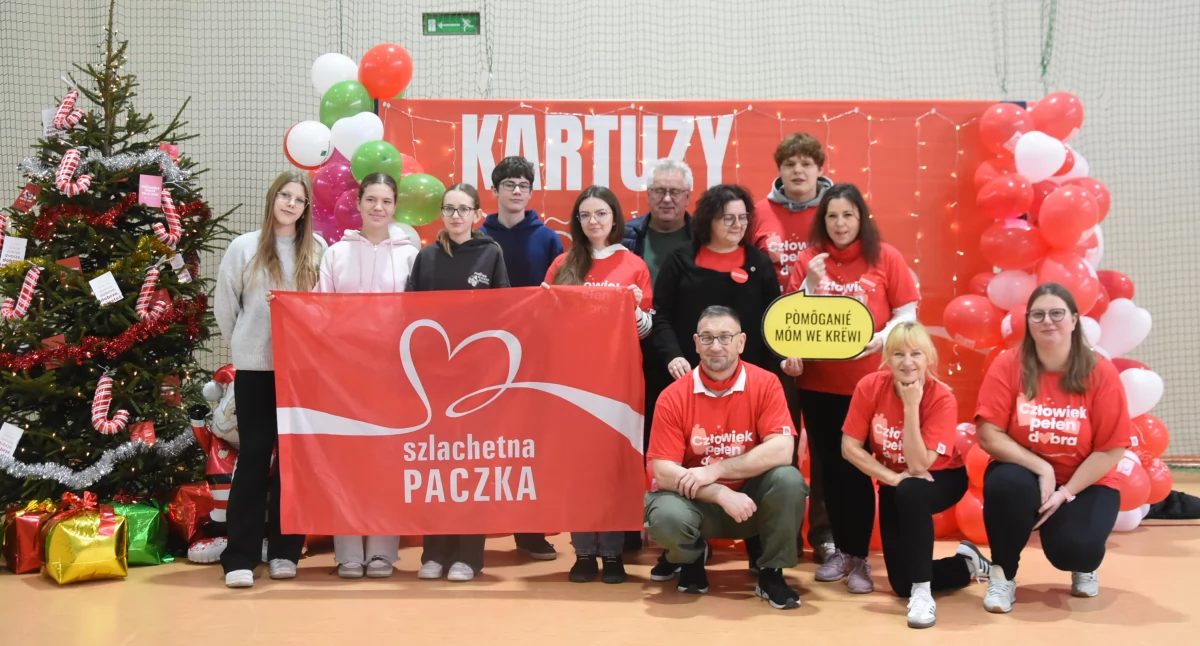 Akcje społeczne i charytatywne, Pomoc która Weekend Cudów Szlachetnej Paczki Kartuzach - zdjęcie, fotografia