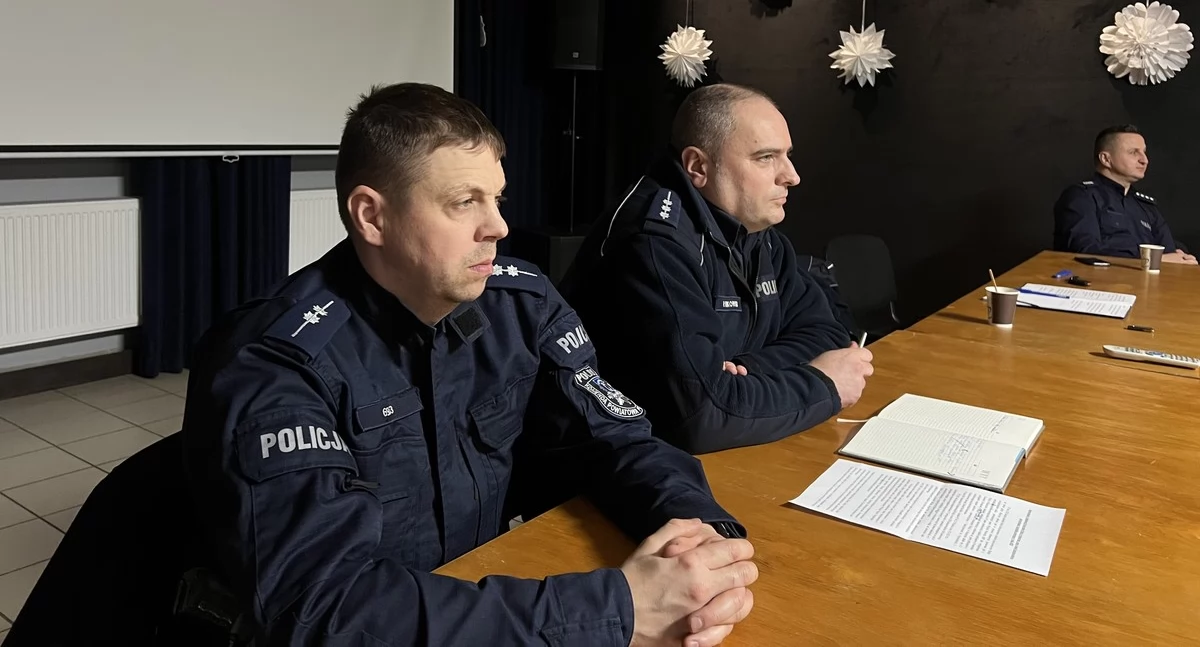Policja, Sulęczynie debatowali bezpieczeństwie - zdjęcie, fotografia