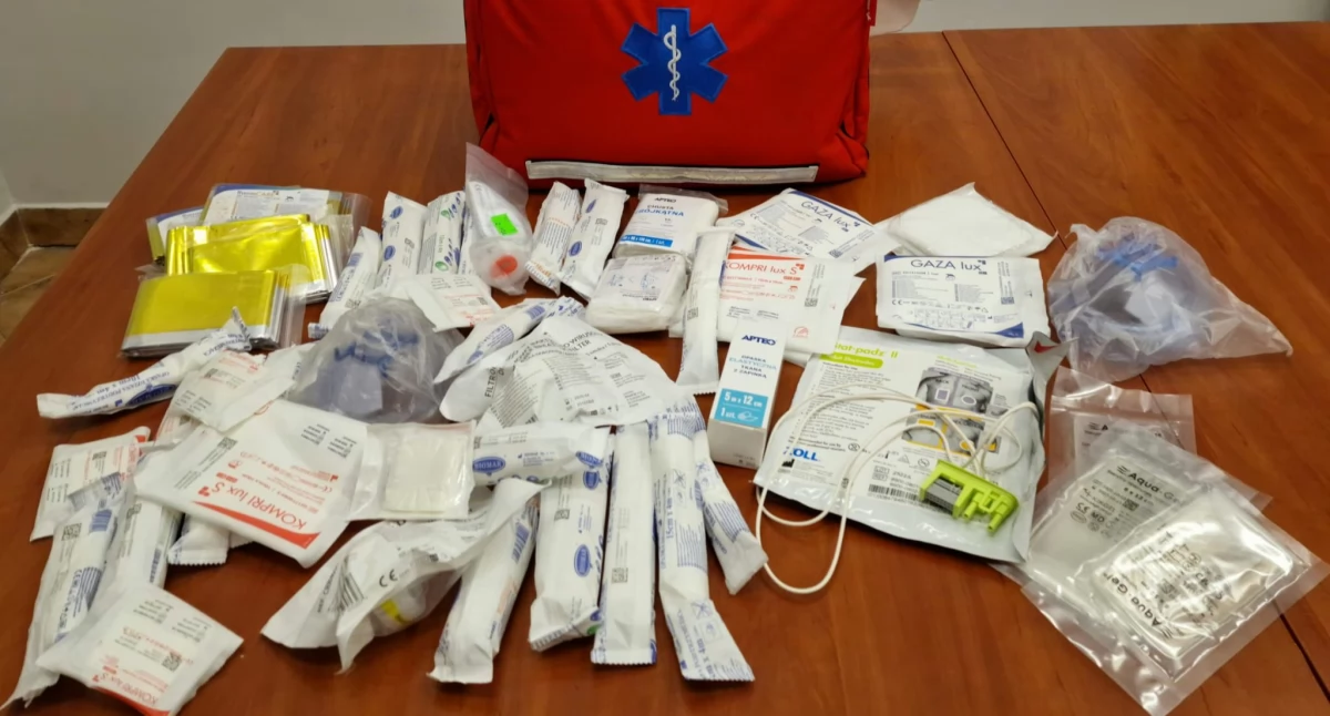 Akcje społeczne i charytatywne, Lokalne wsparcie ratowników Pomieczyno nowym wyposażeniem medycznym - zdjęcie, fotografia