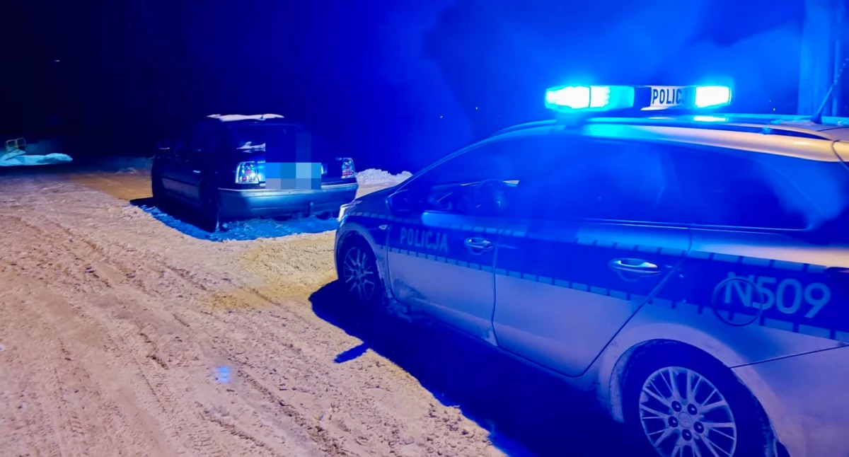 Kronika policyjna, Kierował cofniętych uprawnień latek zatrzymany przez policję - zdjęcie, fotografia