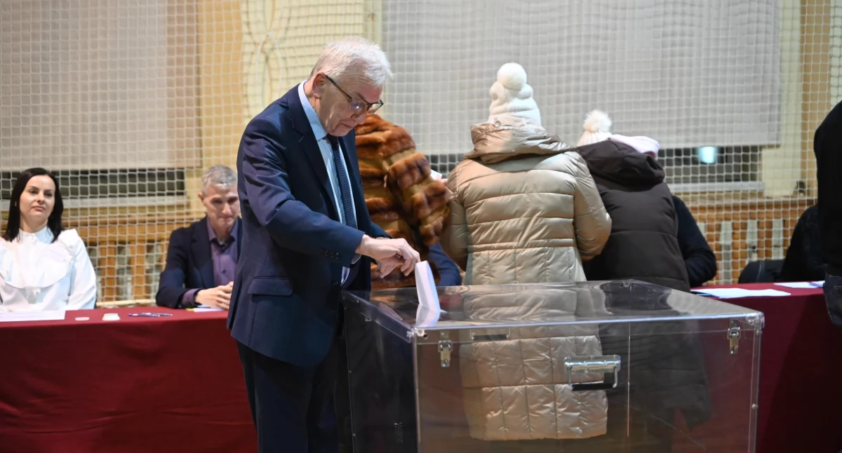 Wieści z samorządów, Gowidlino mówi „nie” miasta Sierakowice Głos zabrał były wójt - zdjęcie, fotografia
