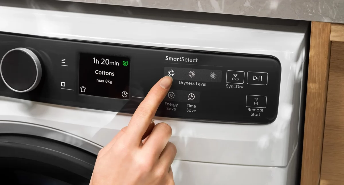 Styl życia, Suszarka Electrolux zapewnia delikatne inteligentne suszenie dzięki czemu ubrania wyglądają dłużej - zdjęcie, fotografia