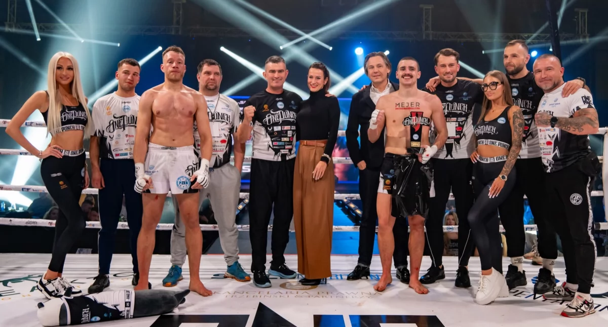 Sporty walki, Zwycięstwo Kacpra Śleszyńskiego Punch Piotrkowie Trybunalskim - zdjęcie, fotografia